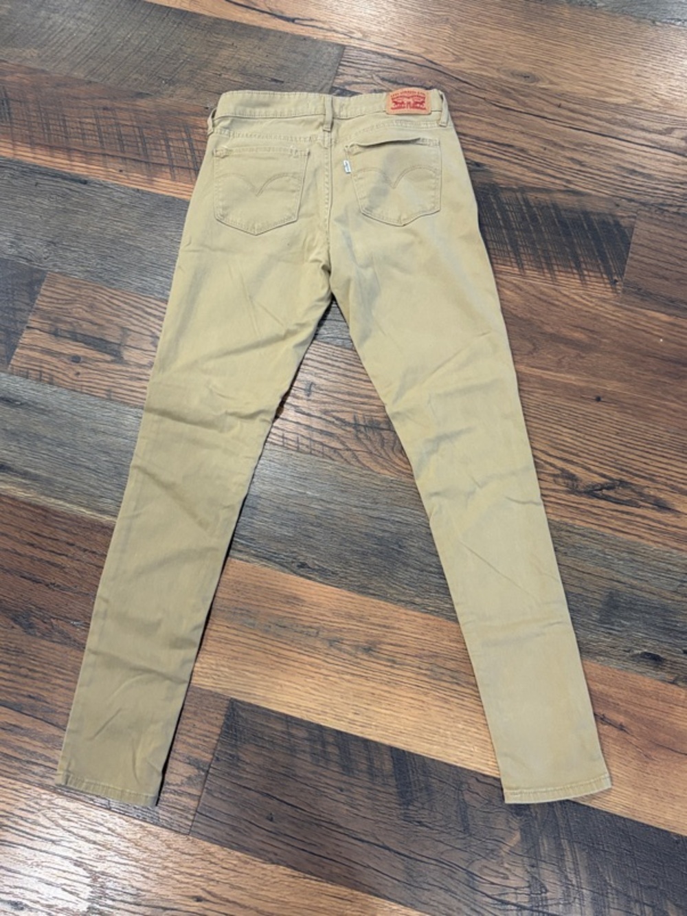 Levi's Women's Skinny Jeans in Khaki Tan